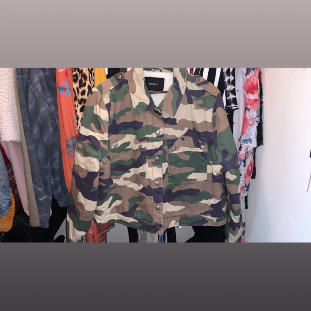 Camo jacket fleece inside